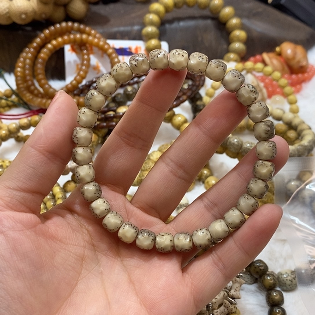 星月菩提吊坠海南