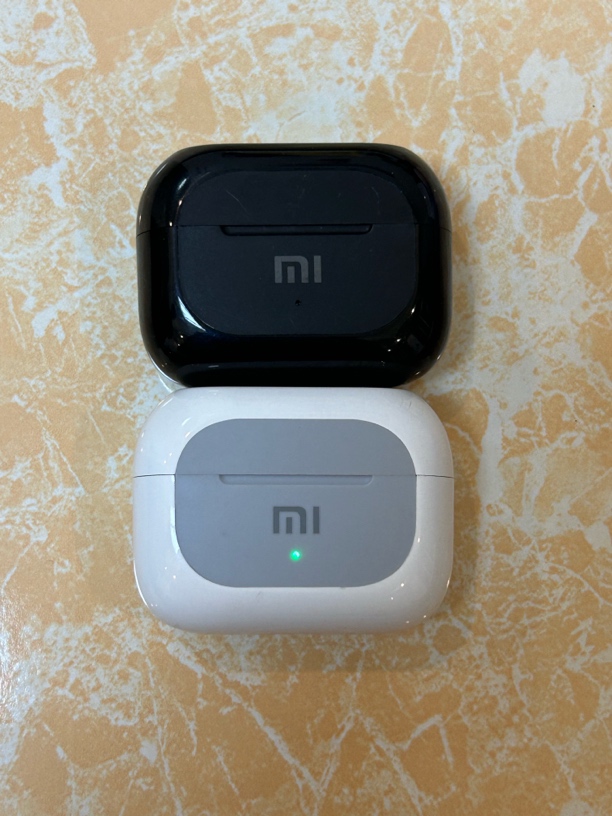 8新  小米蓝牙耳机