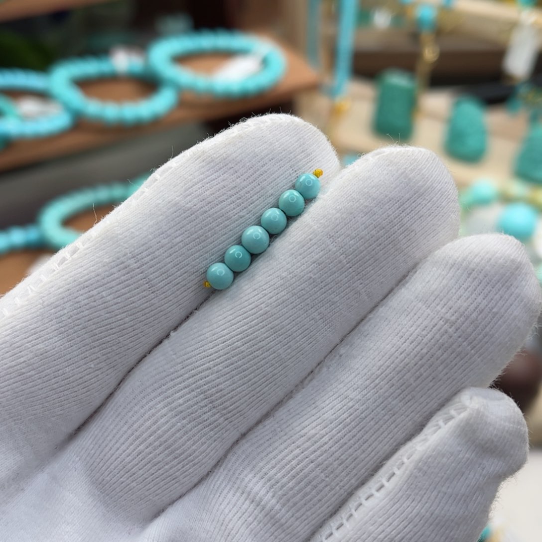 绿松石未镶嵌配饰嗯***?