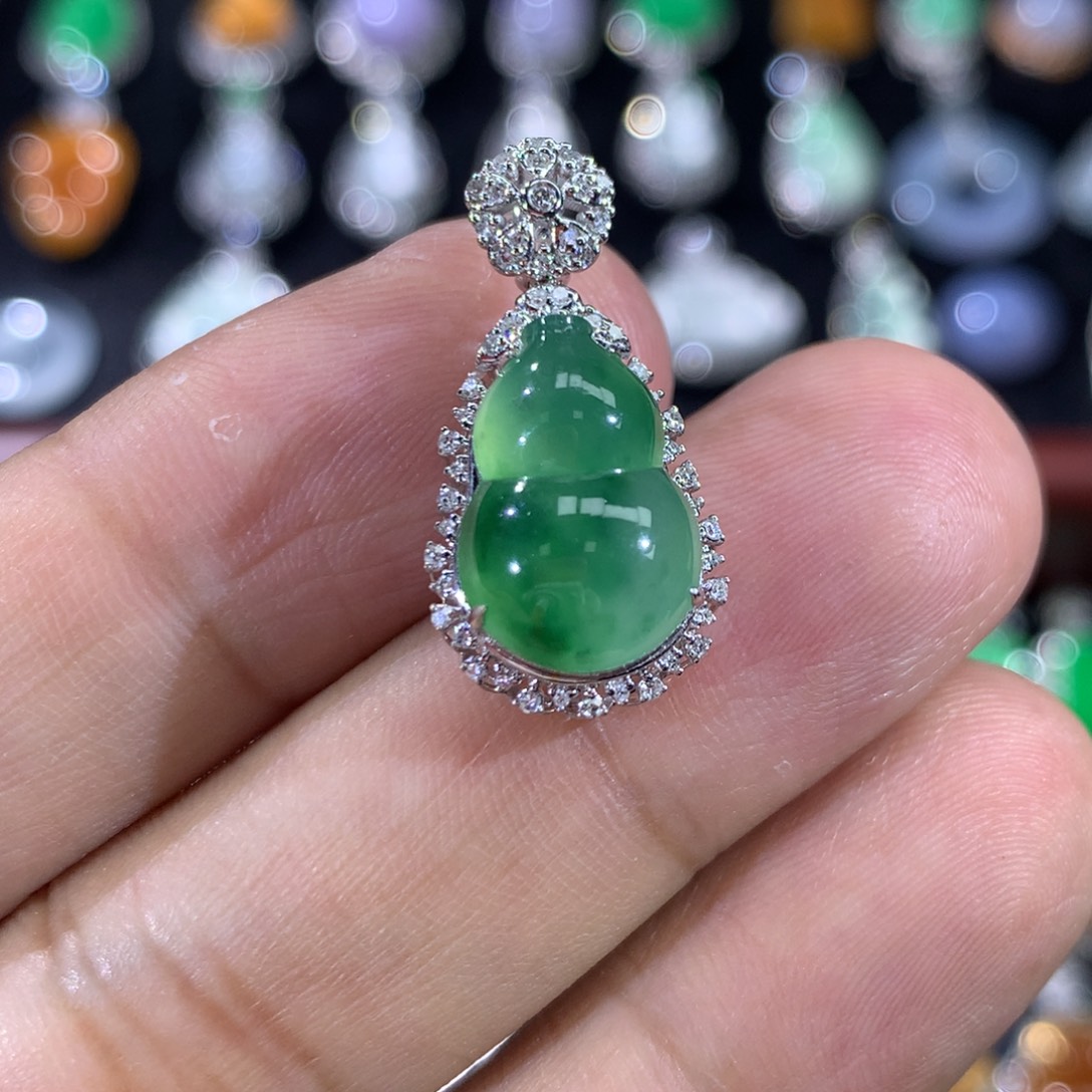 翡翠18K金镶嵌吊坠(不含链)