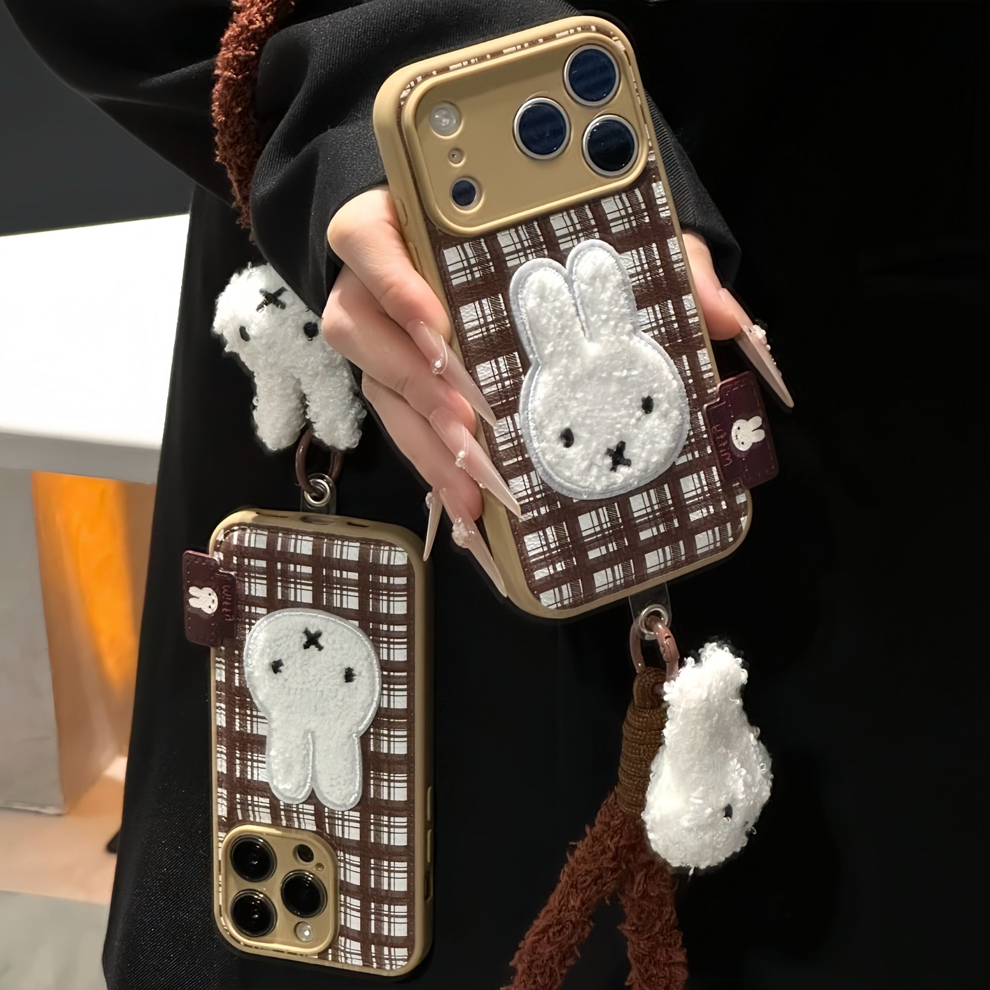 卡通毛绒米菲兔挂绳适用苹果17/16promax手机壳华为vivoppo小米15
