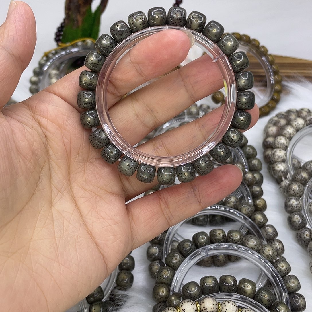 星月菩提手串墨冰