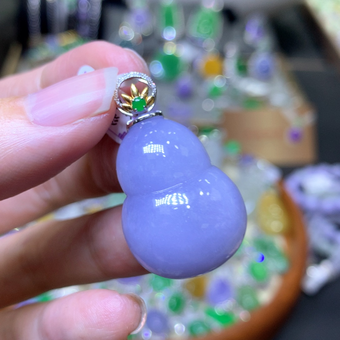 【闪购商品】翡翠颈饰18K金镶嵌翡翠吊坠项链