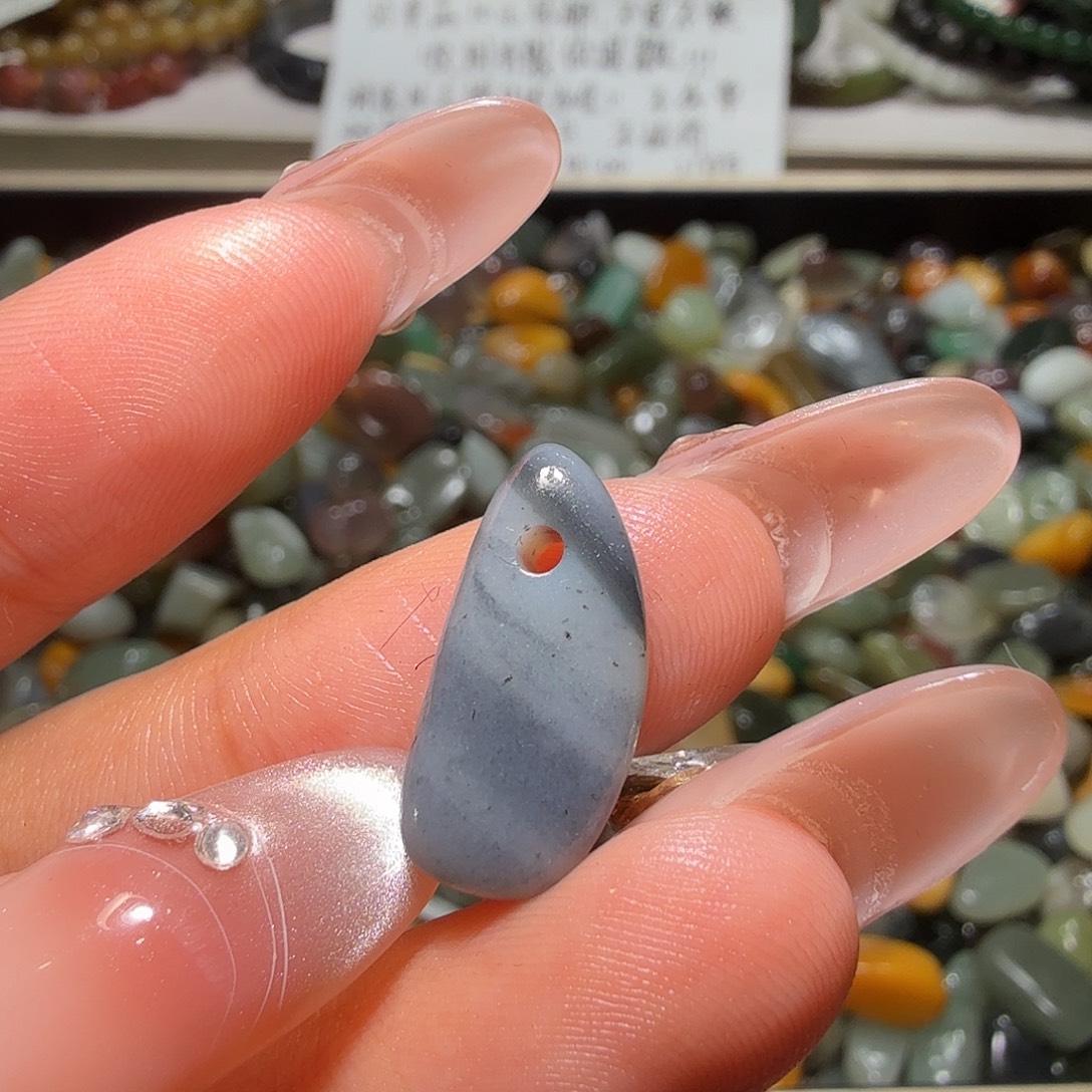 和田玉未镶嵌珠宝奇石