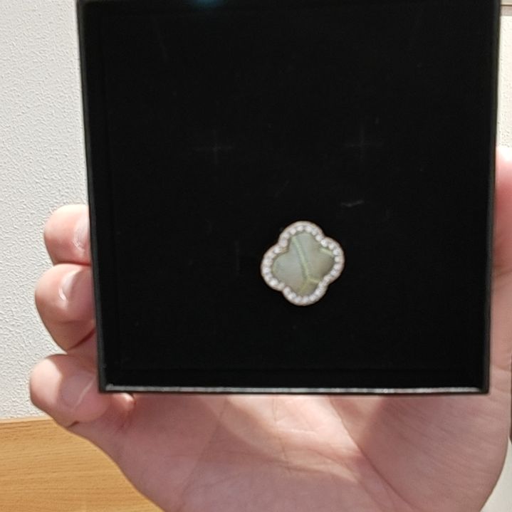 织绣和平小屋助力非遗蜀锦 戒指