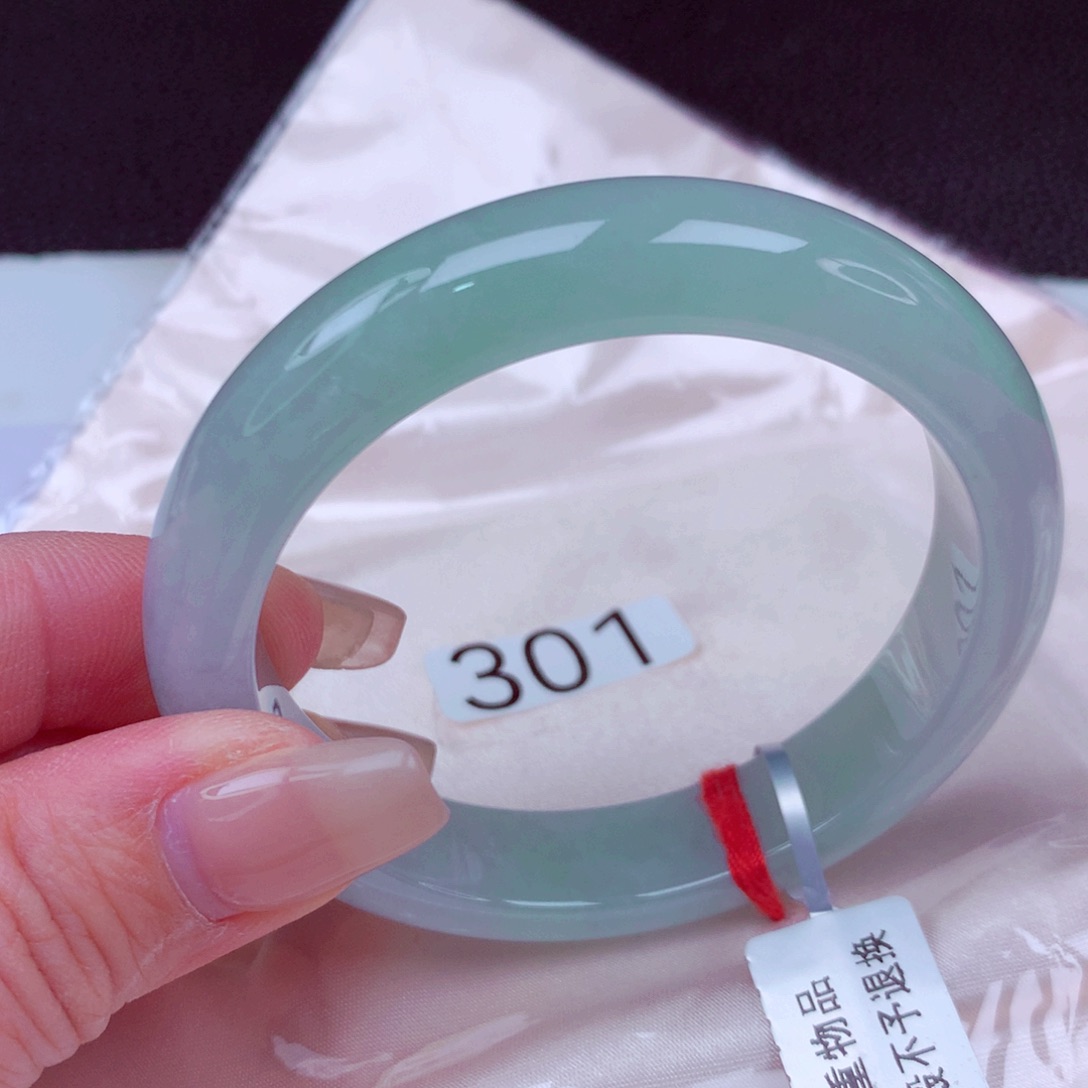 翡翠未镶嵌手镯手镯