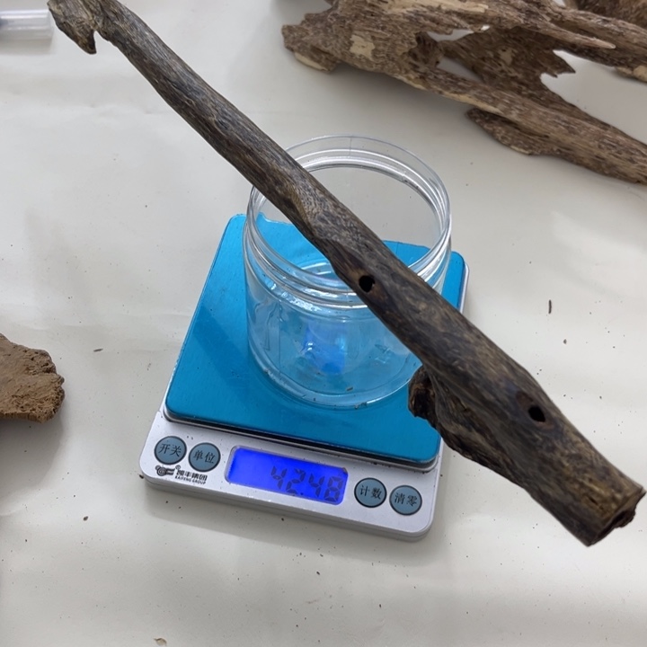 沉香沉香木制品棋楠沉香虫漏块料42克+