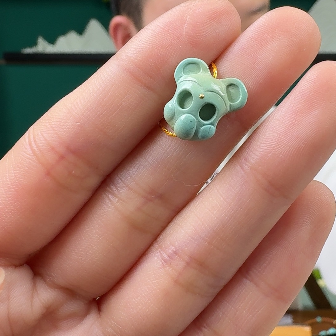 绿松石未镶嵌珠宝奇石