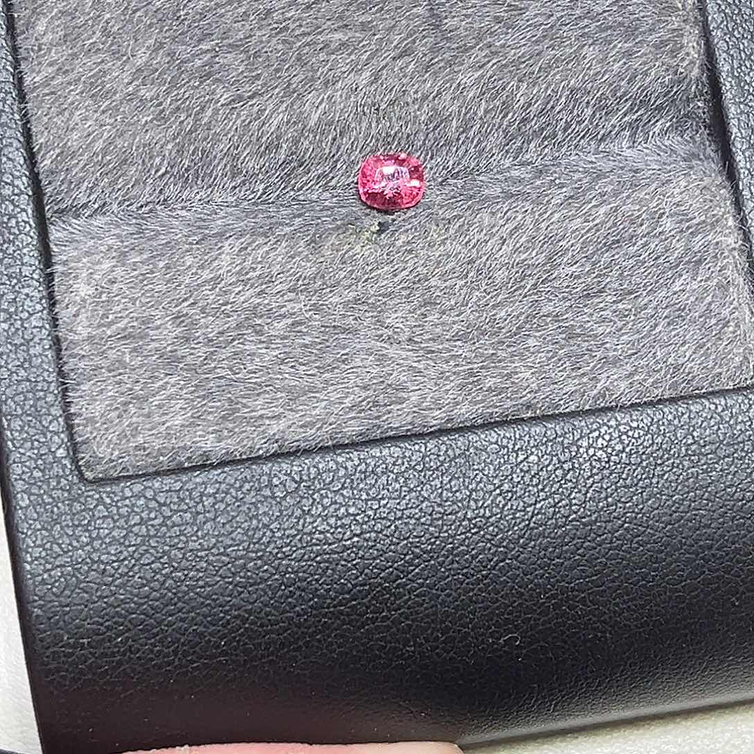 尖晶石裸石裸石3x4