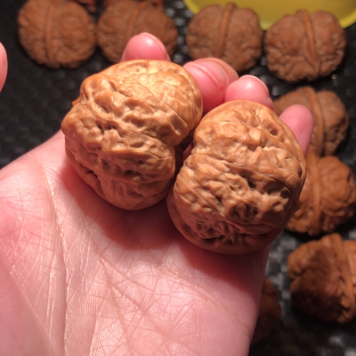 被***眼把件文玩核桃蛤蟆