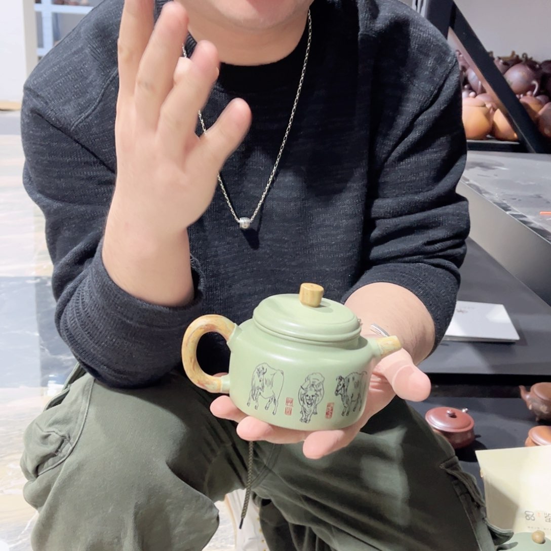 茶壶紫砂latufubulo
