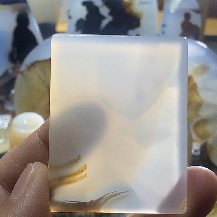 未镶嵌颈饰玛瑙/玉髓担**月