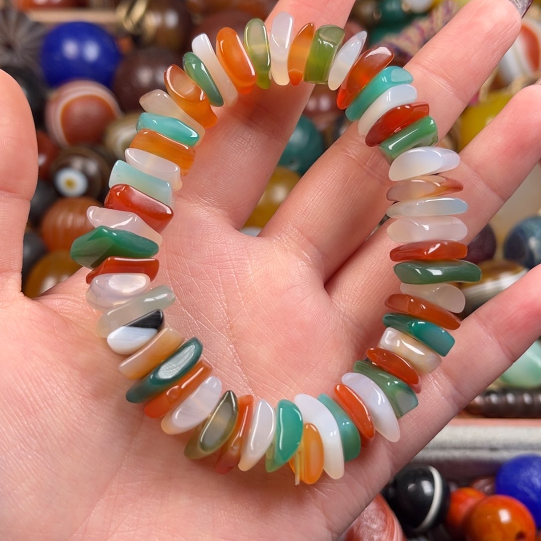 玛瑙/玉髓颈饰未镶嵌