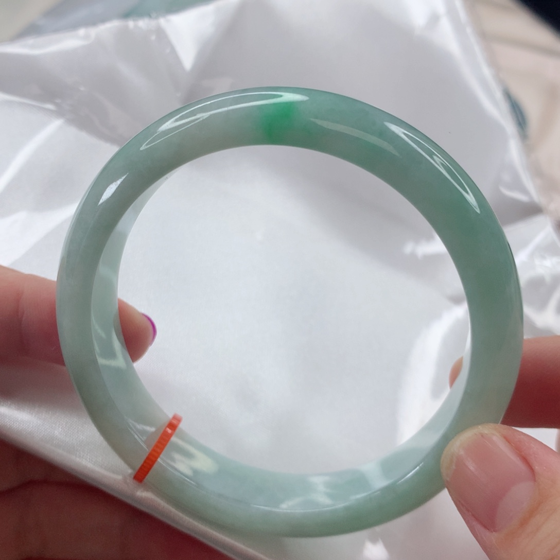 翡翠未镶嵌手镯圈口60