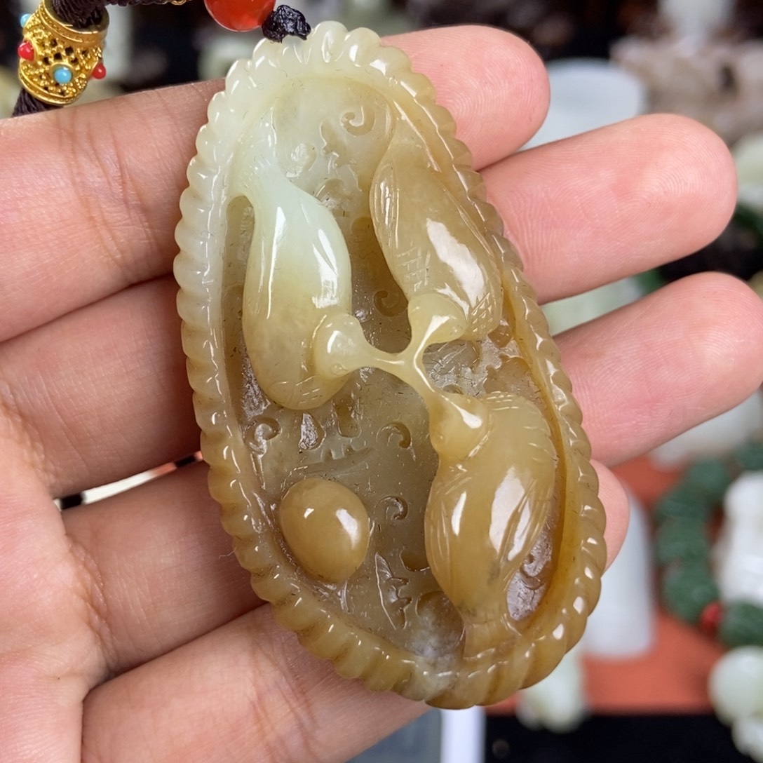 和田玉未镶嵌挂件