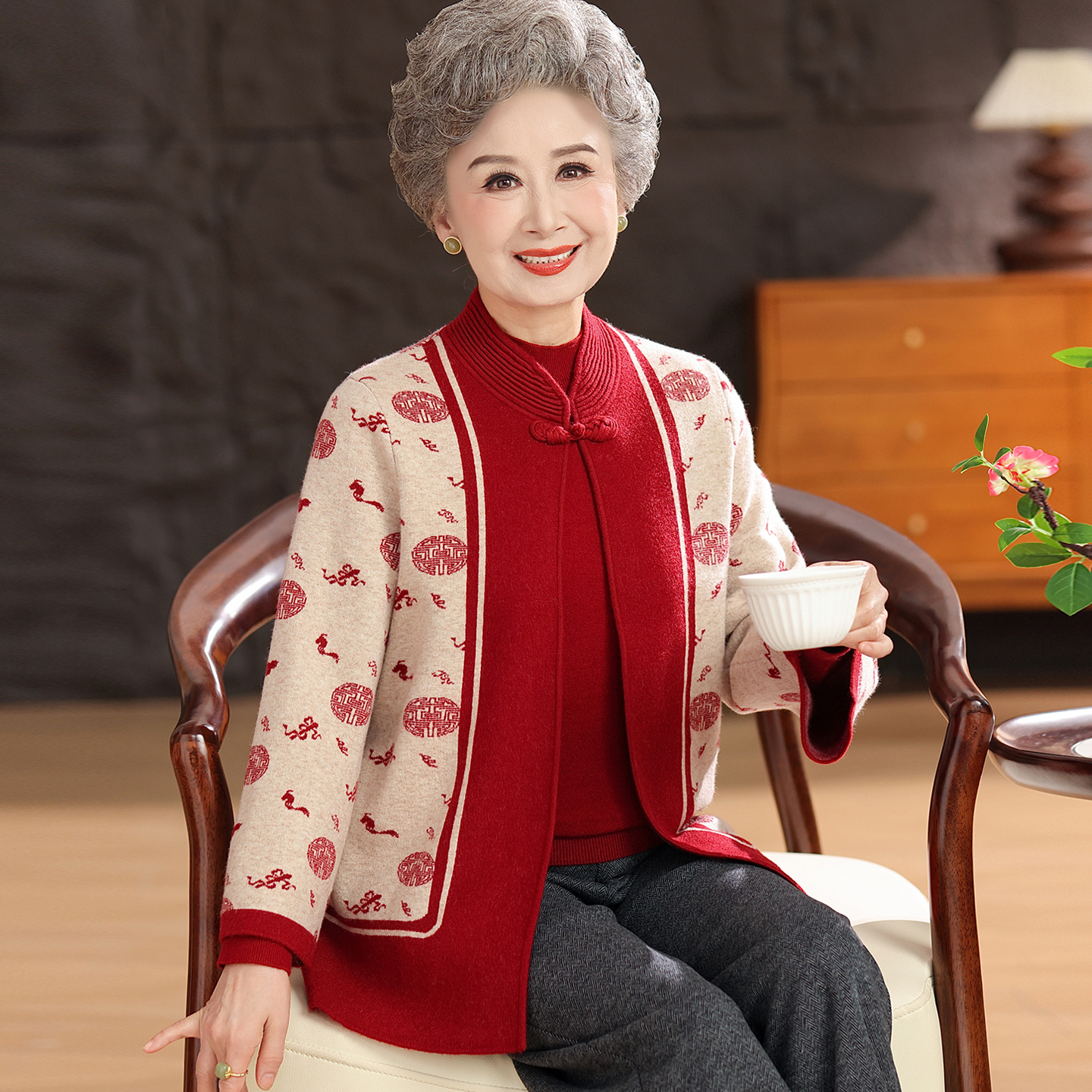 奶奶秋装针织衫两件套老太太唐装套装上衣中老年人妈妈春秋开衫