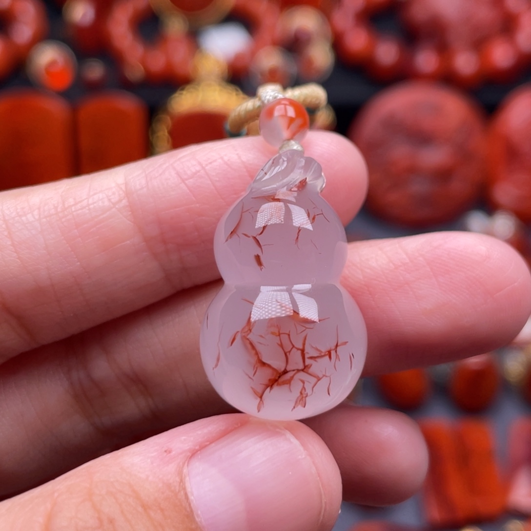 南红玛瑙未镶嵌珠宝奇石葫芦吊坠