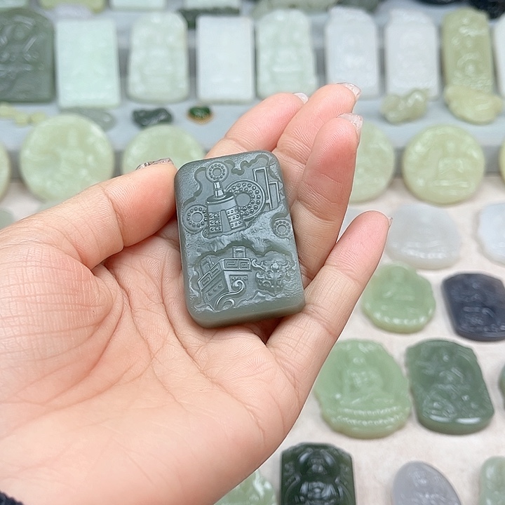 和田玉未镶嵌颈饰