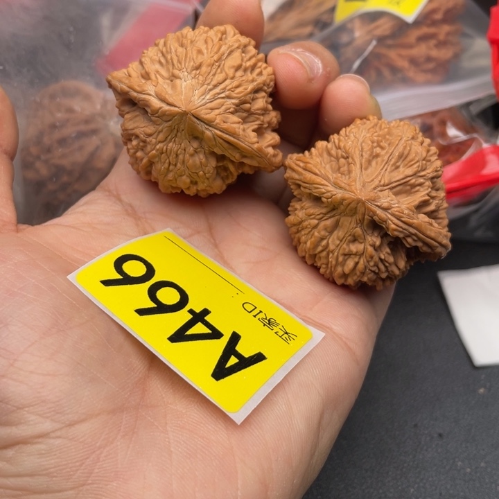 文玩核桃吊坠核桃