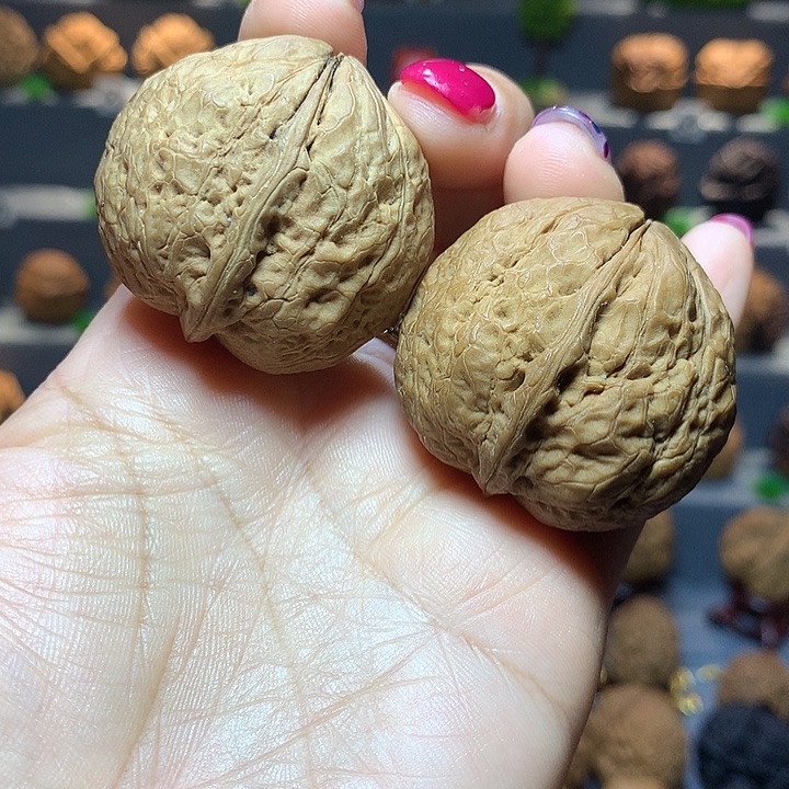 文玩核桃吊坠滑皮元宝8号