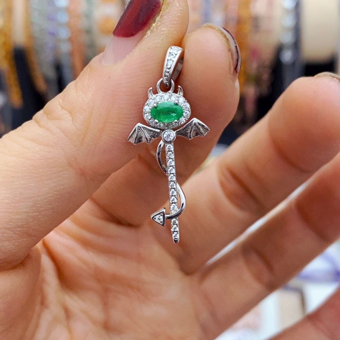 祖母绿吊坠(不含链)银S925镶嵌