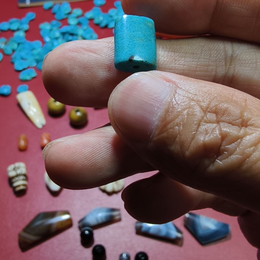 亨***丁玛瑙/玉髓未镶嵌天然原矿玛瑙