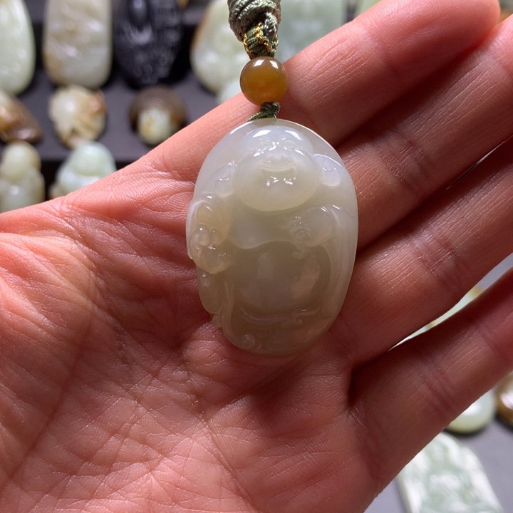 和田玉（糖玉）颈饰未镶嵌