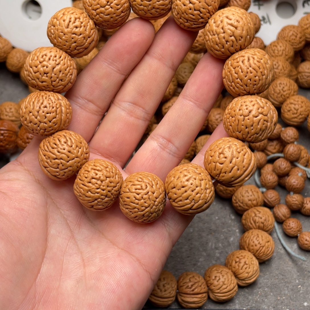 ****9桃核手串桃核白月光闪88