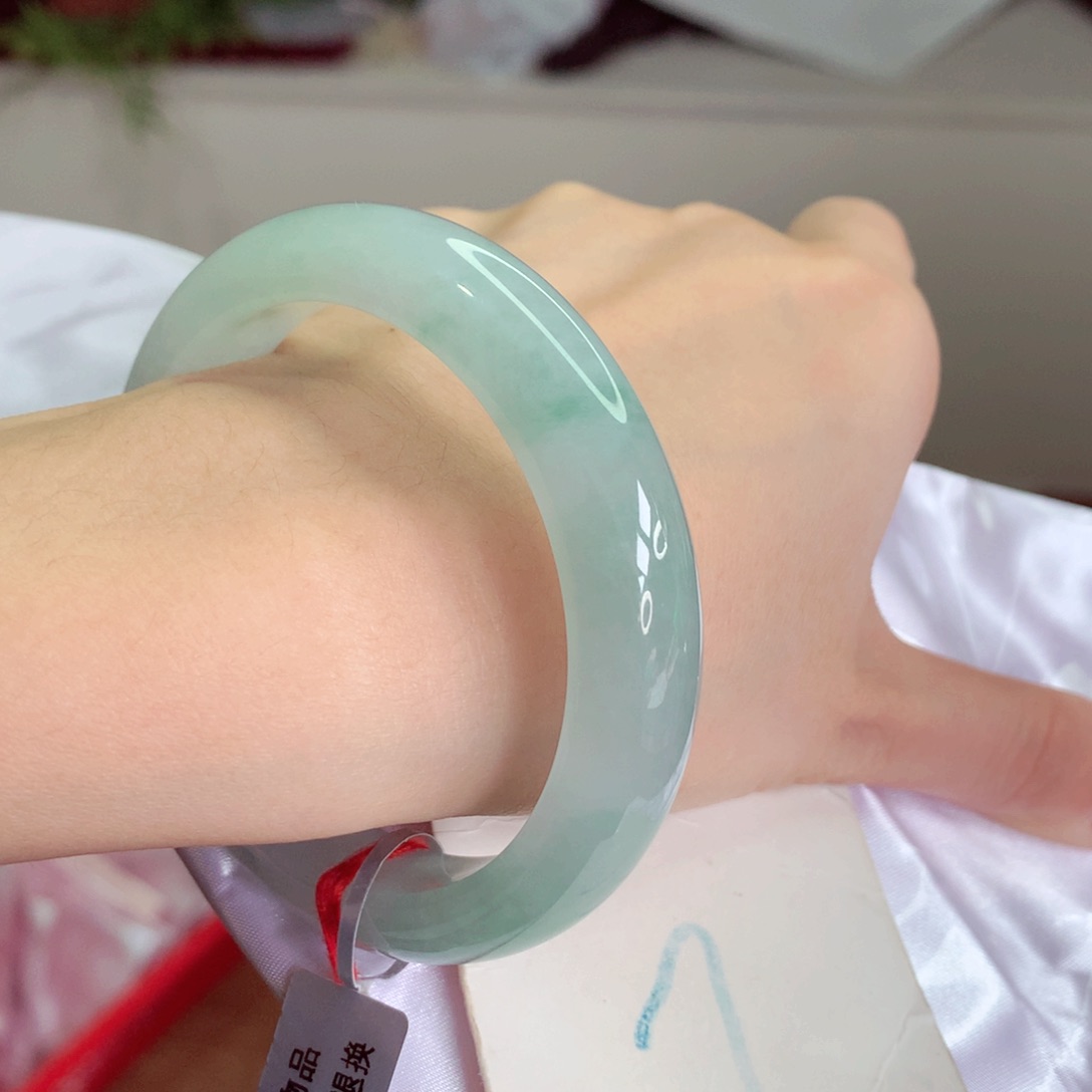 翡翠手镯未镶嵌天然缅甸翡翠A货手镯