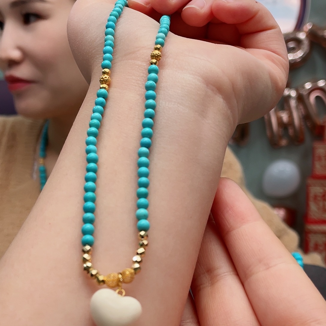 绿松石颈饰18K金镶嵌