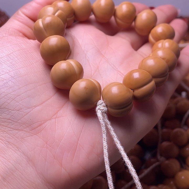 猴头核桃手串17尺寸镜面柯基屁桃手持全品无暇