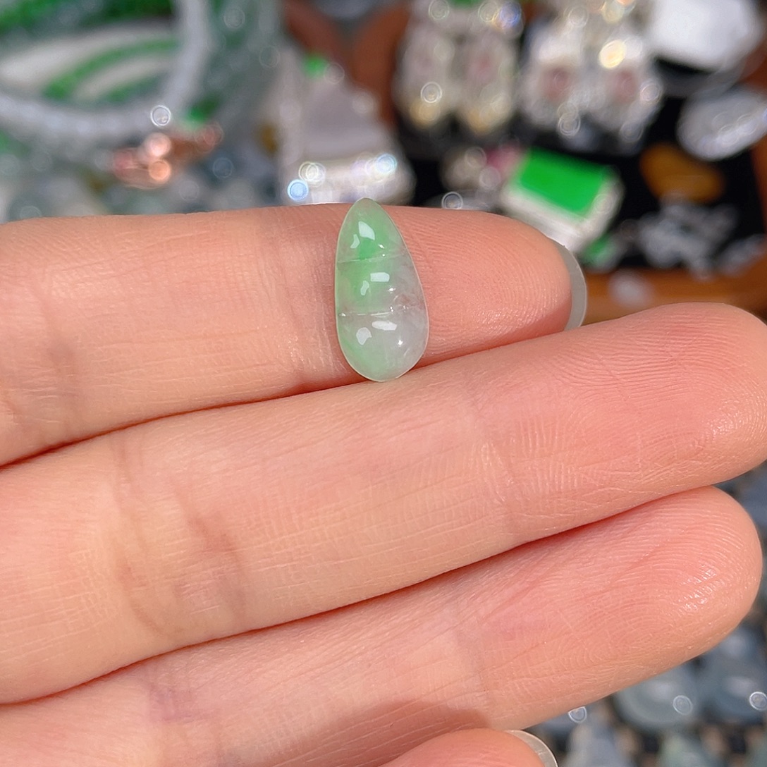 翡翠未镶嵌项圈天然缅甸A货翡翠