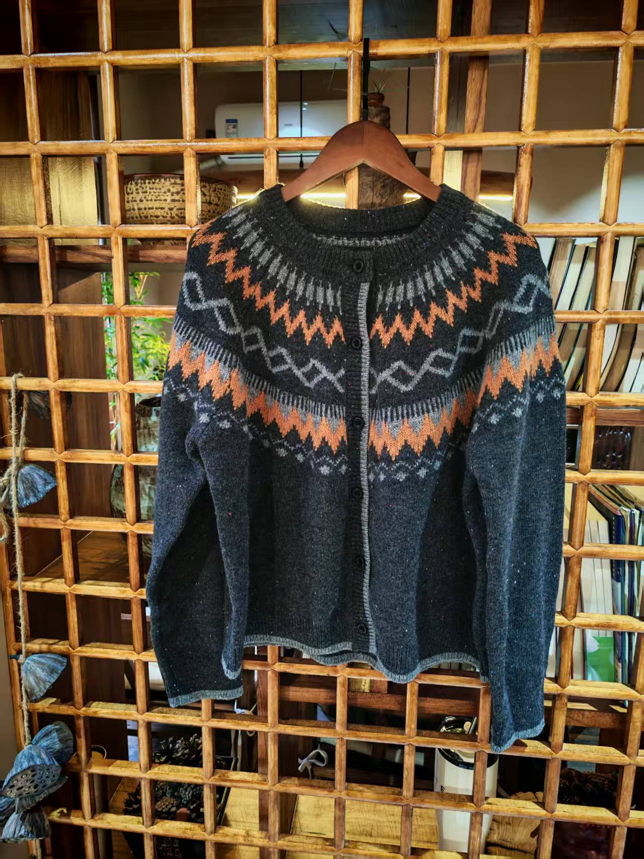 棉叙羊绒加厚黑色布衣分享羊毛条纹秋冬休闲复古毛衣开衫羊毛衫