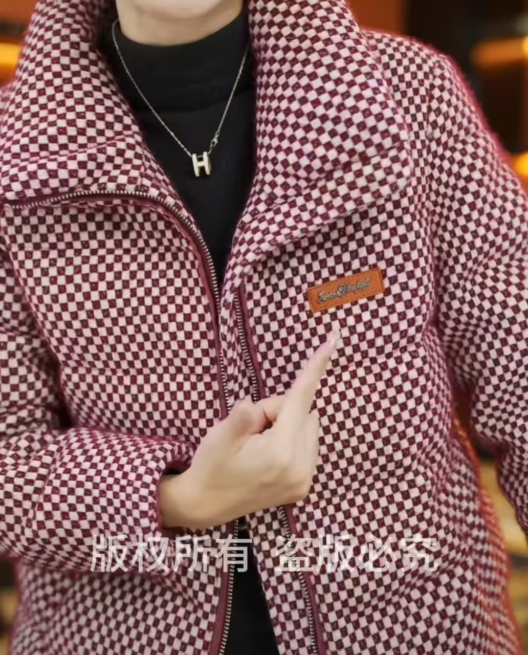 杭州原版正品2025冬季新款气质显瘦显白高端胭脂红羽绒服女