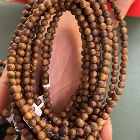 沉香手串装勺子16克卡0.7多样性发1条