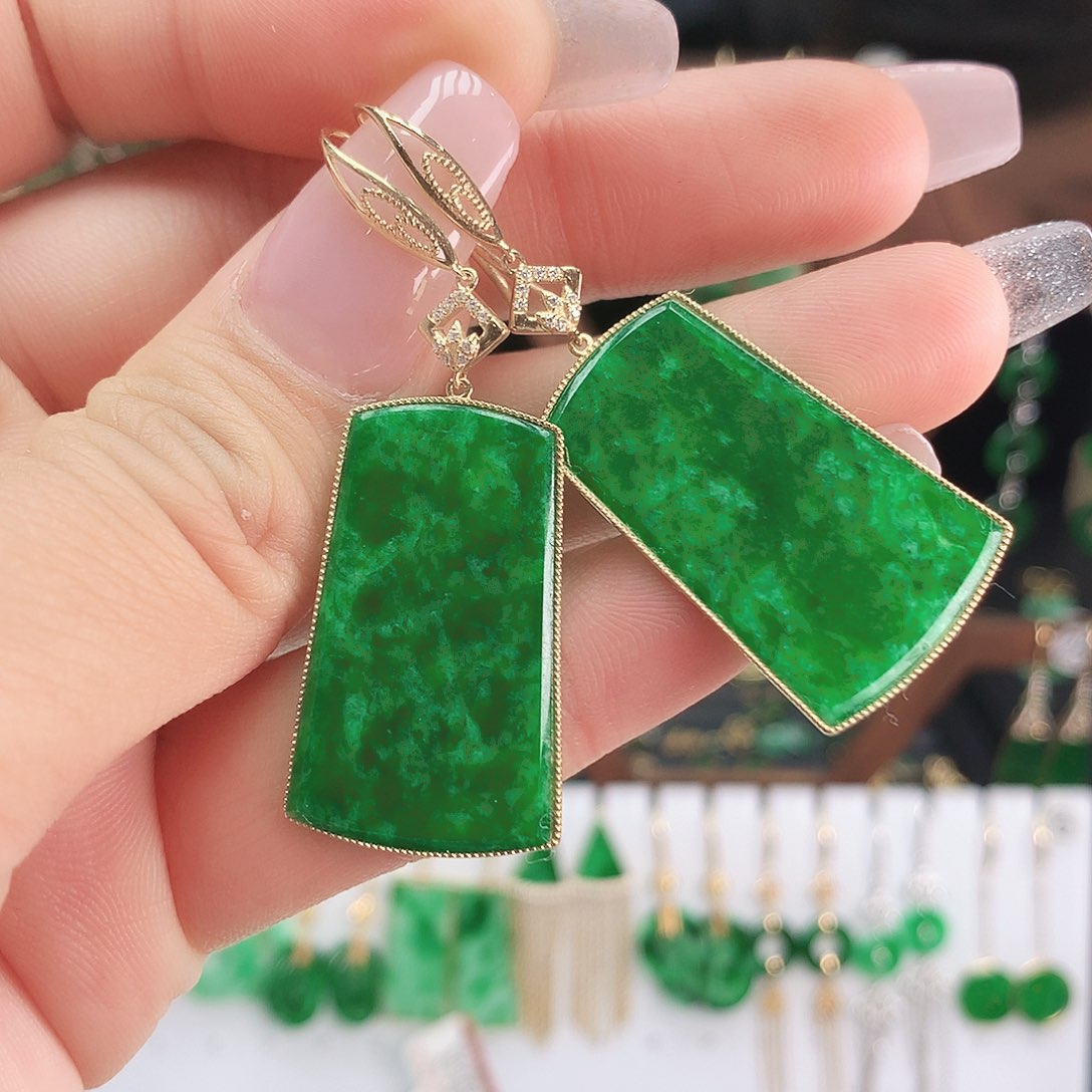 翡翠18K金镶嵌耳饰耳饰