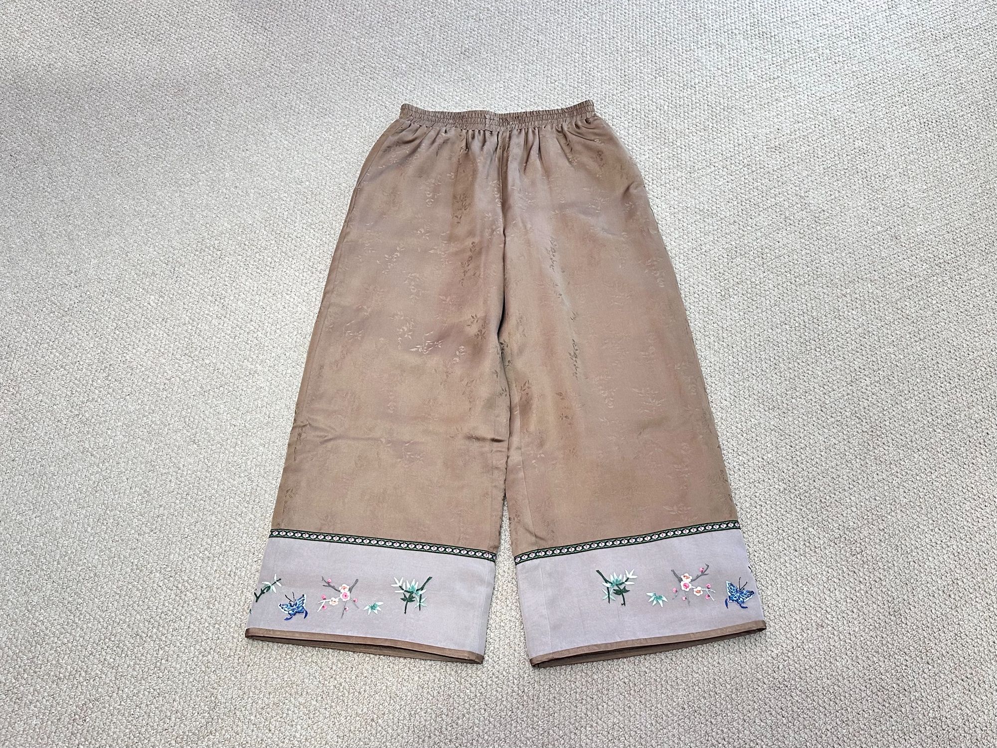 葳蕤国风新中式浅咖色重工手绣百搭裤加棉款