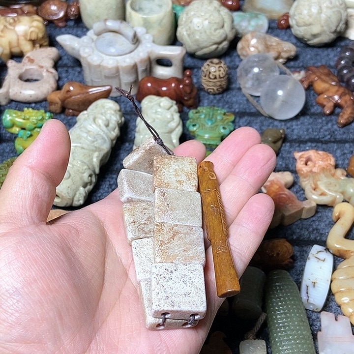 马***坤和田玉未镶嵌颈饰77