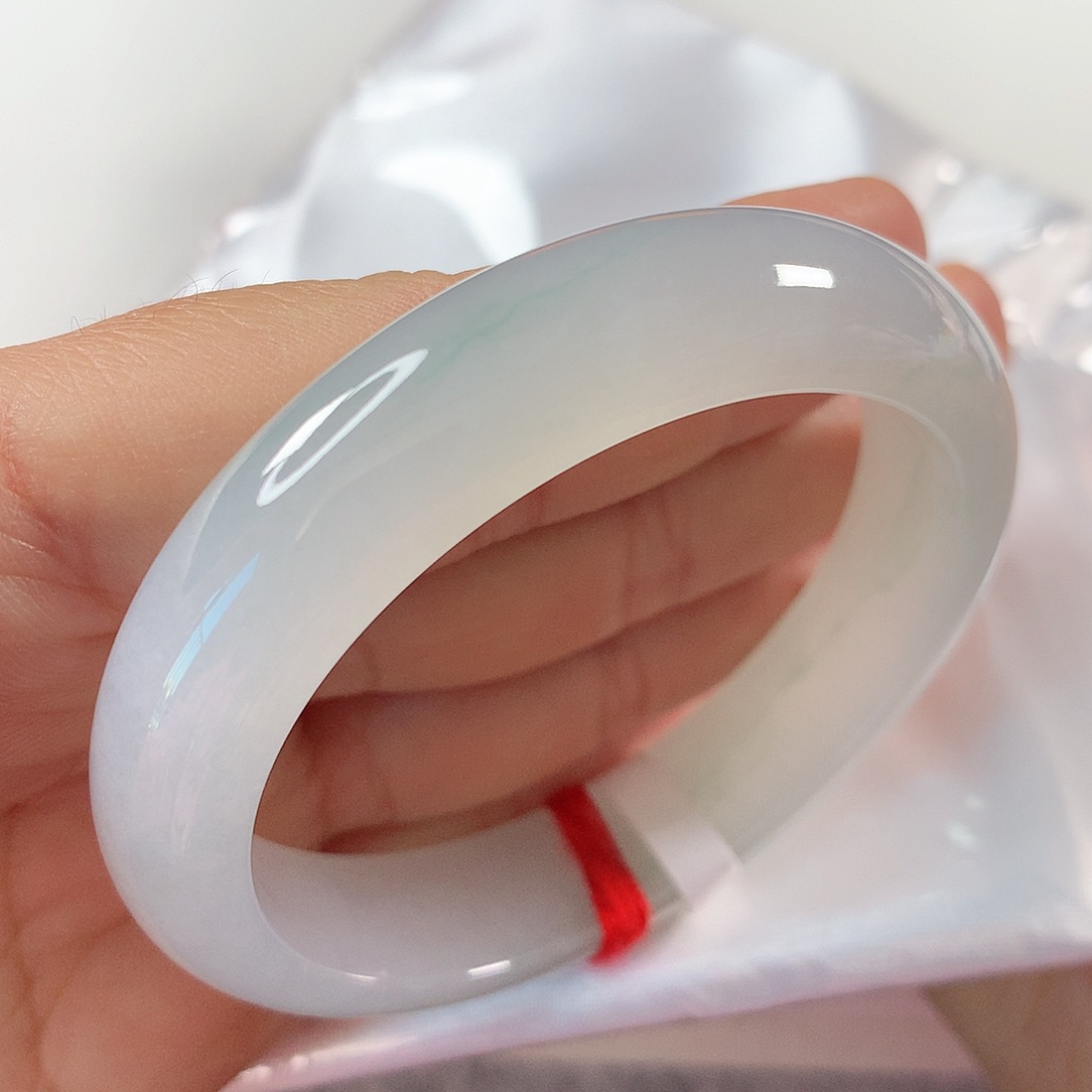 翡翠手镯未镶嵌 需包容纹裂 ①④②