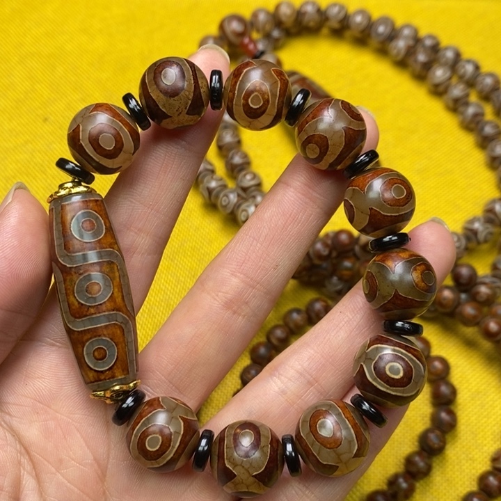 秋***时玛瑙/玉髓未镶嵌颈饰