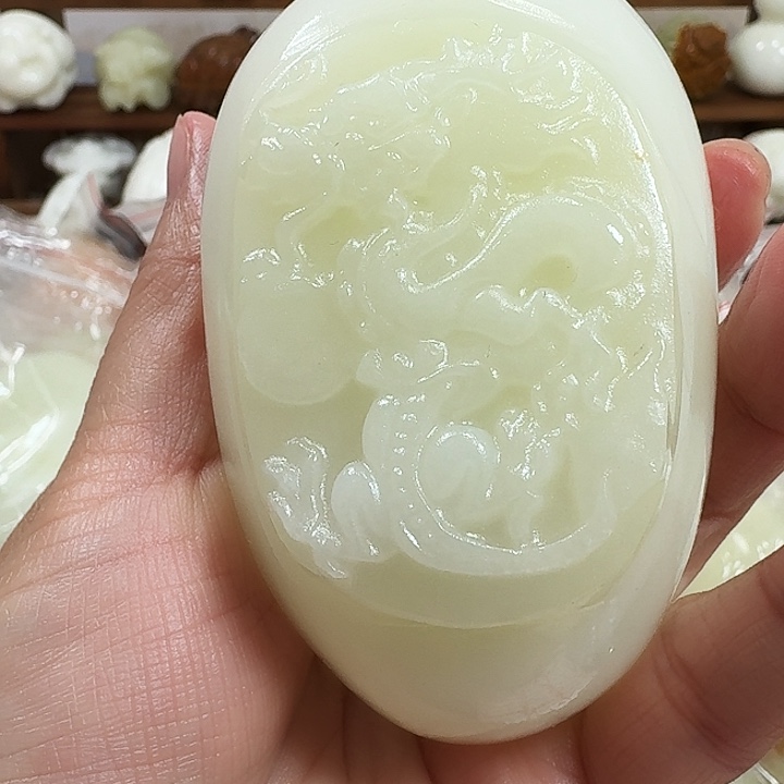 乔***哥砖雕石头手把件不退不换