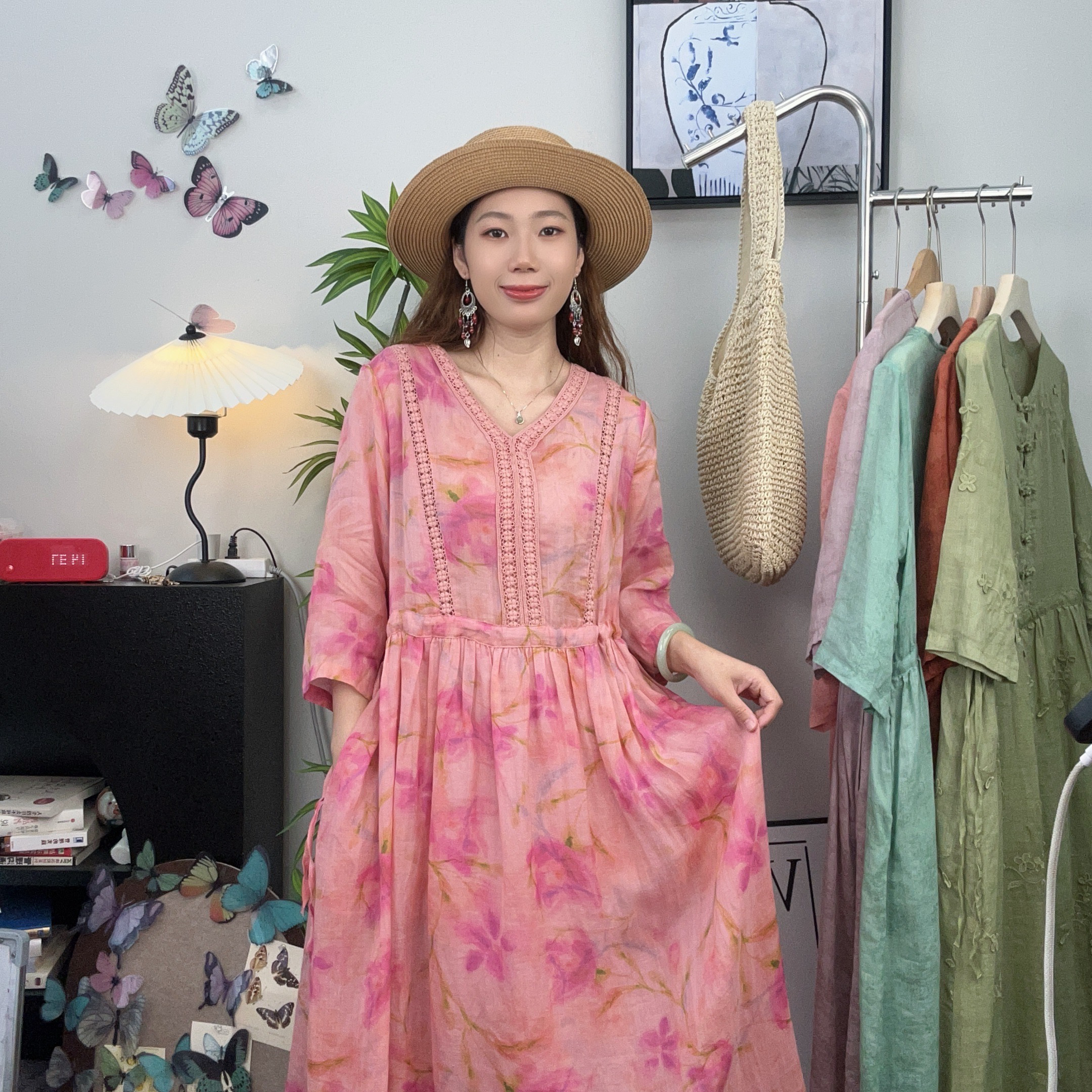 【蒋玲专属】夏季新款苎麻拼水溶蕾丝V领收腰复古长裙温柔甜美风女