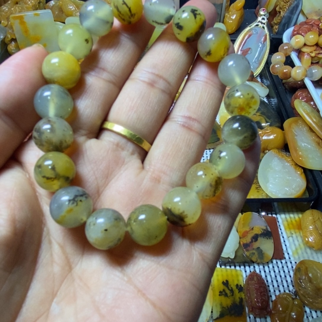 石英质玉（黄龙玉）合金吊坠