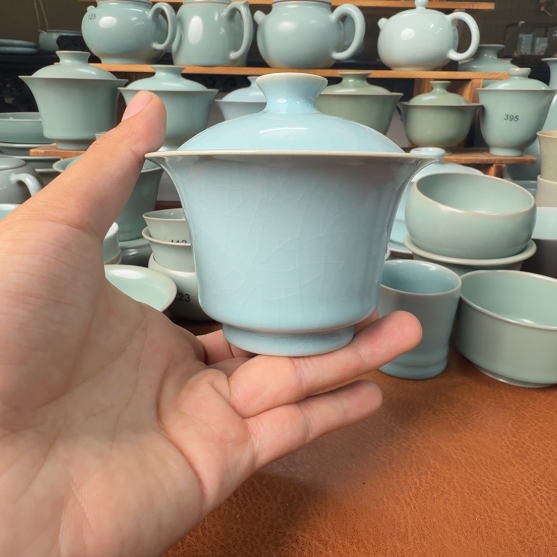 陶摆件开播福利微瑕天青马蹄两才盖碗