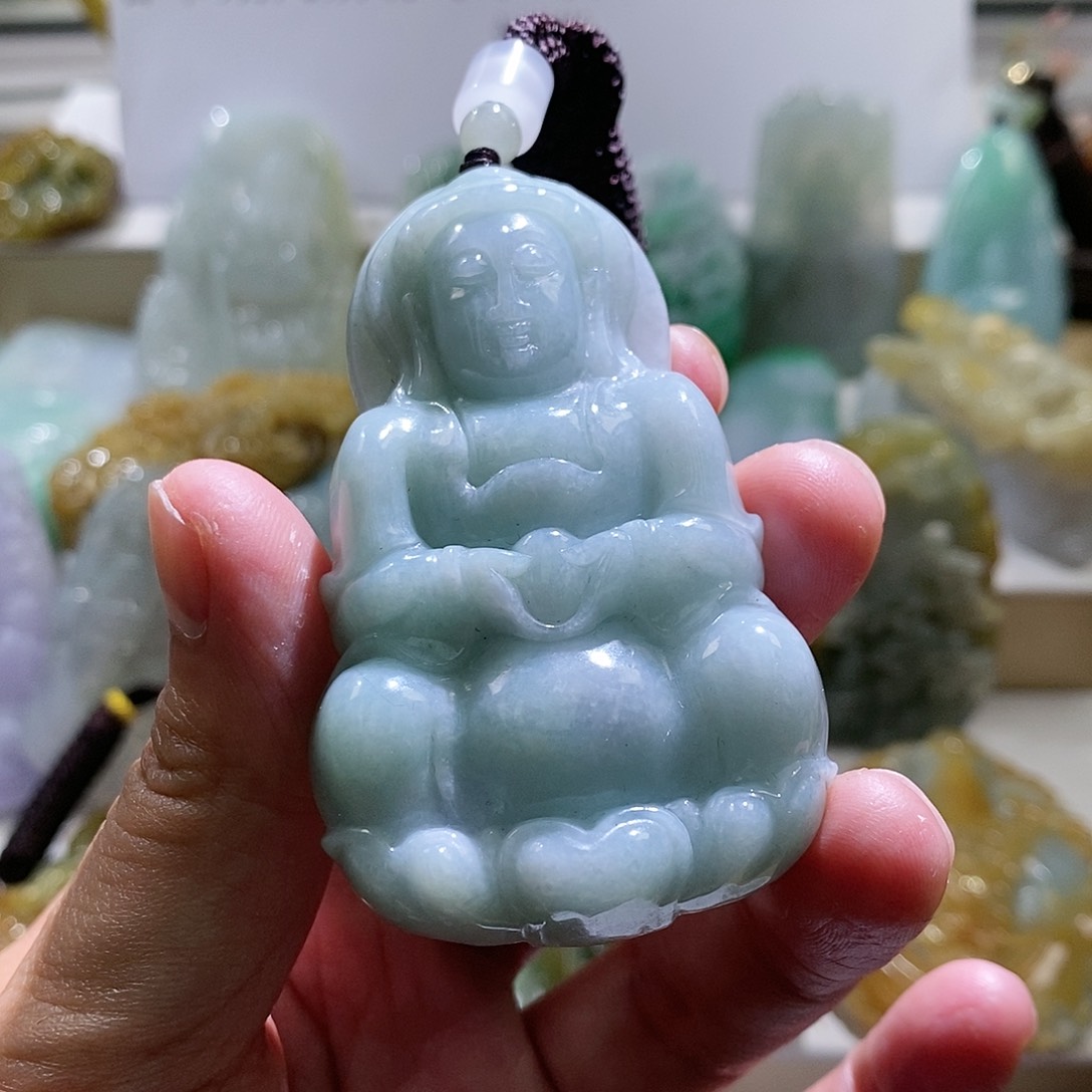 【闪购商品】翡翠颈饰未镶嵌观音