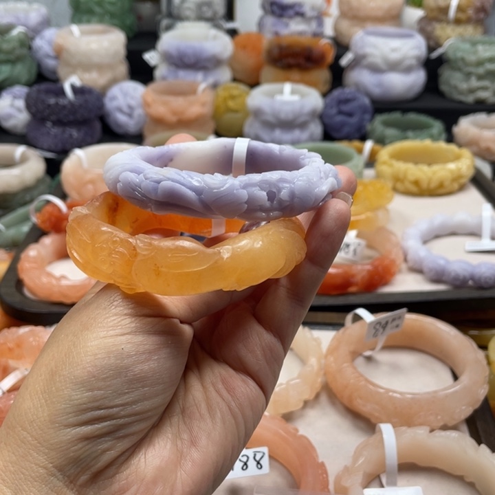 欢***堂石英质玉未镶嵌手镯