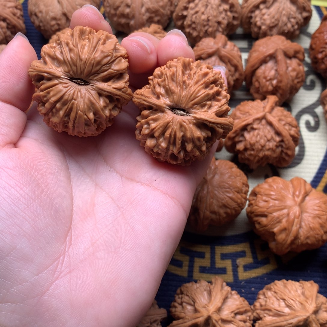 文玩核桃吊坠「*」女蜗石