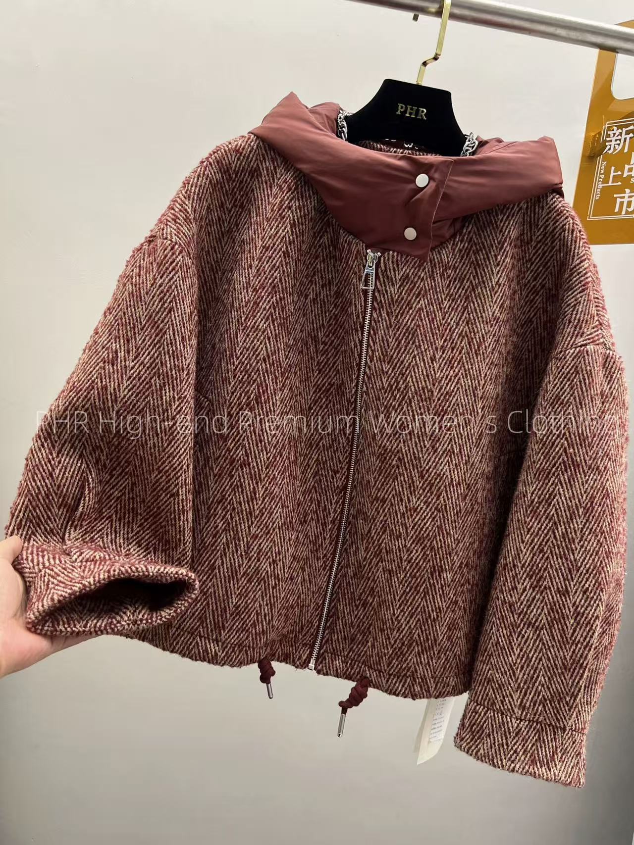 2025冬季新款连帽抽绳毛呢90白鸭绒羽绒服女拼接短款外套