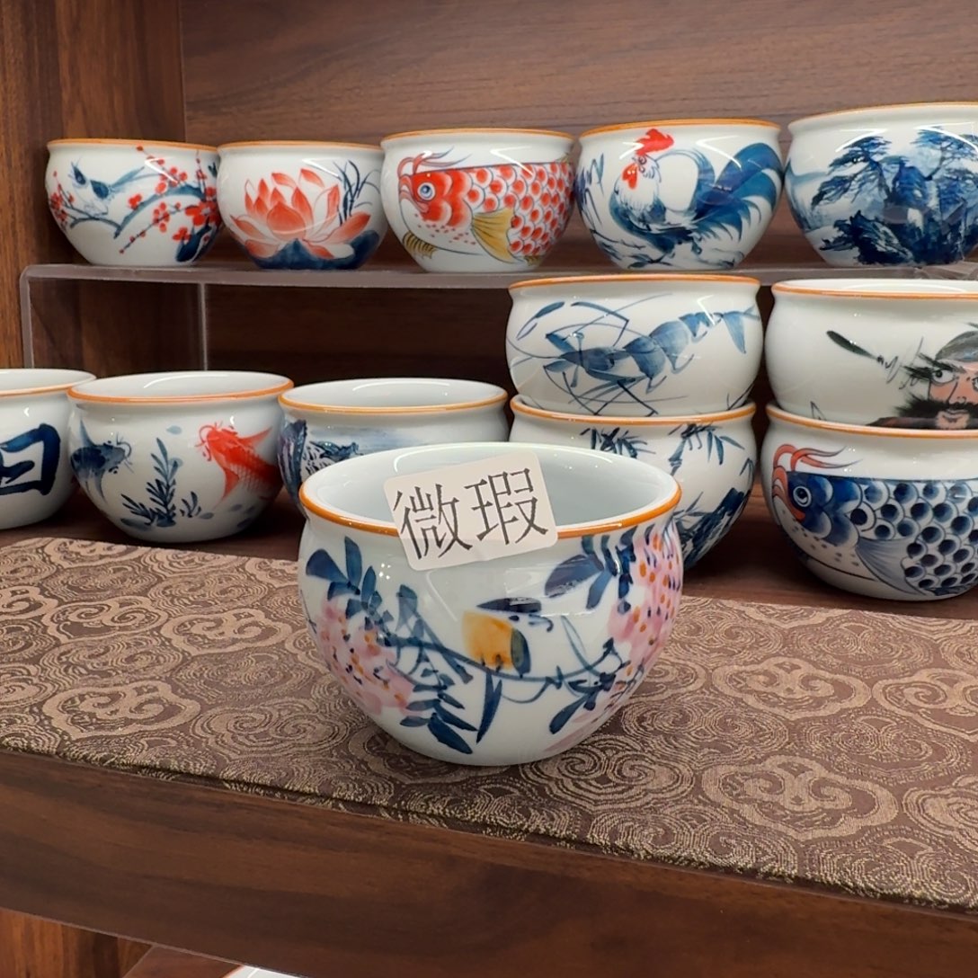 釉下手绘茶具微瑕