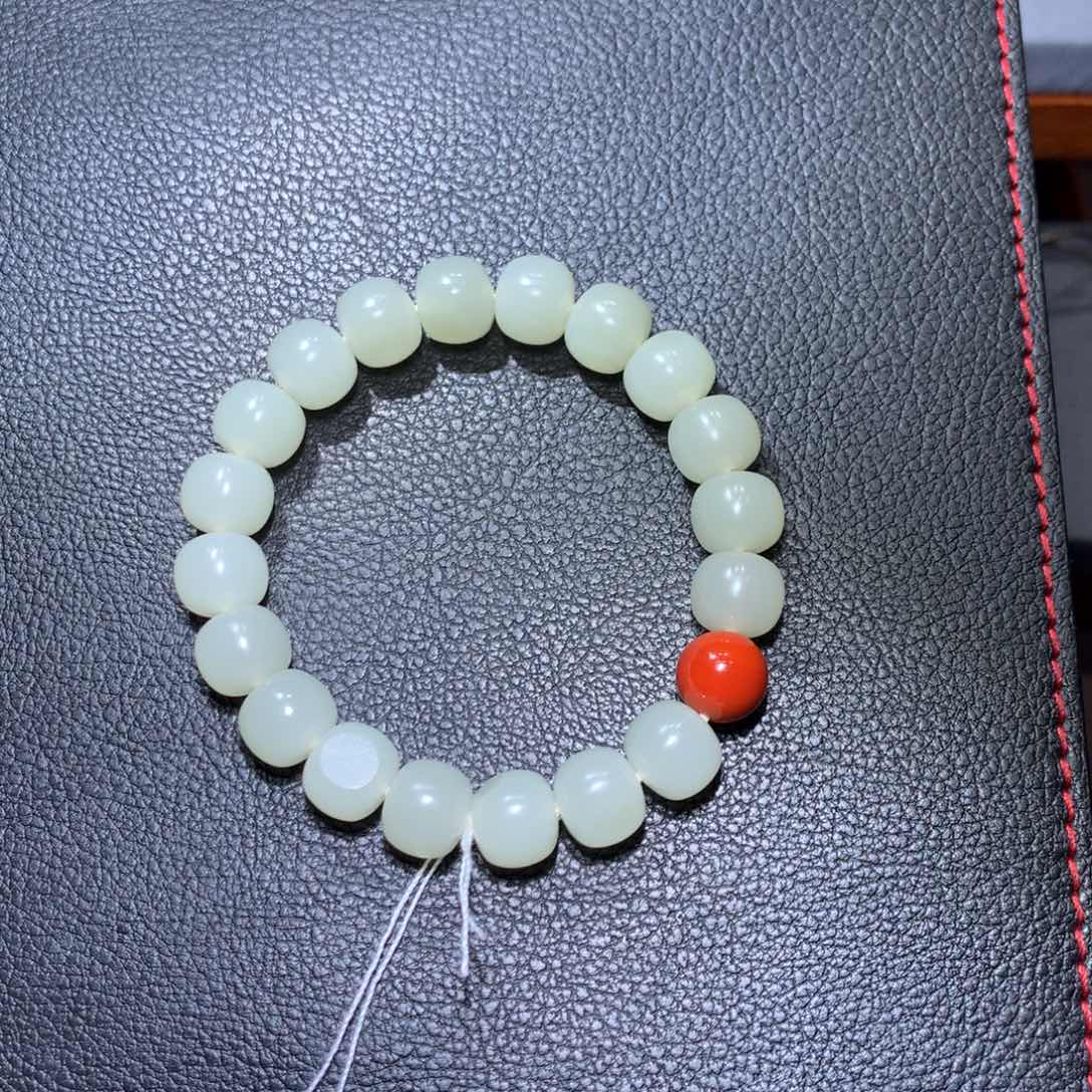 和田玉手串未镶嵌梦**真